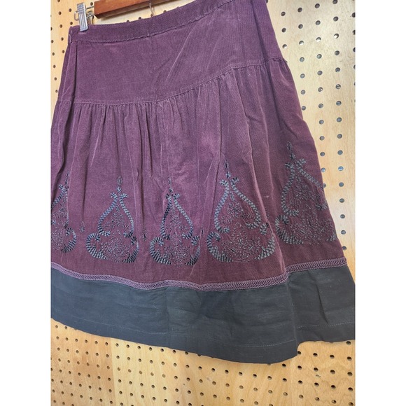 Ann Taylor Loft Plum Purple Black Embroidered Corduroy Skirt‎ Size 4 Petite - Picture 6 of 9